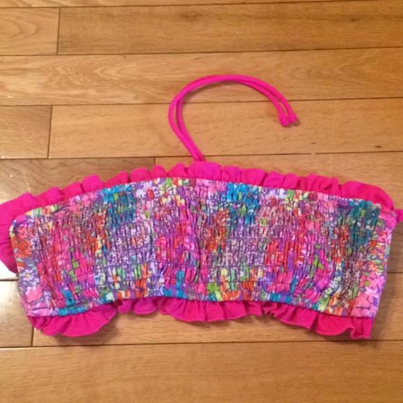 🌸VS bikini top🌸 - Picture 2 of 8